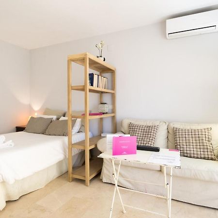 Studio Pedrega Appartamento Málaga Esterno foto