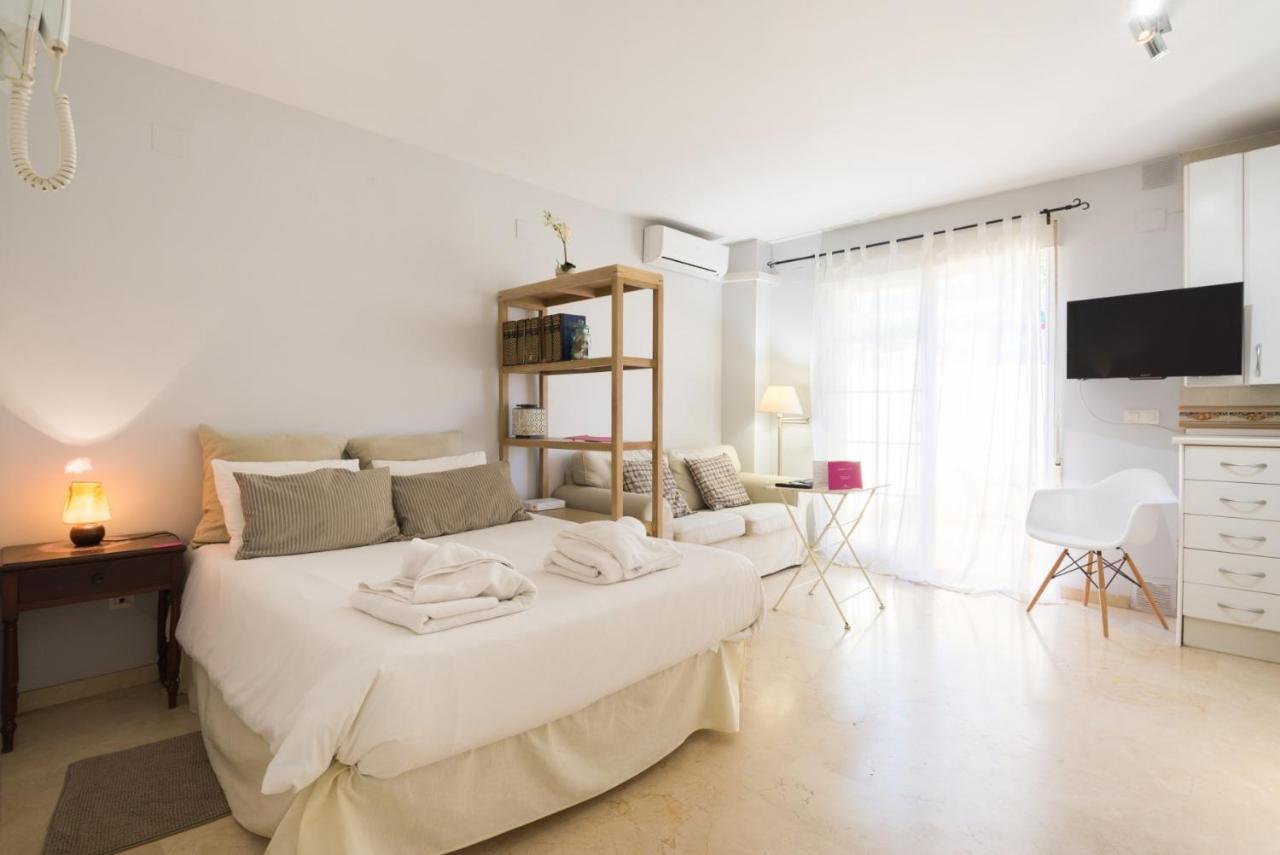 Studio Pedrega Appartamento Málaga Esterno foto