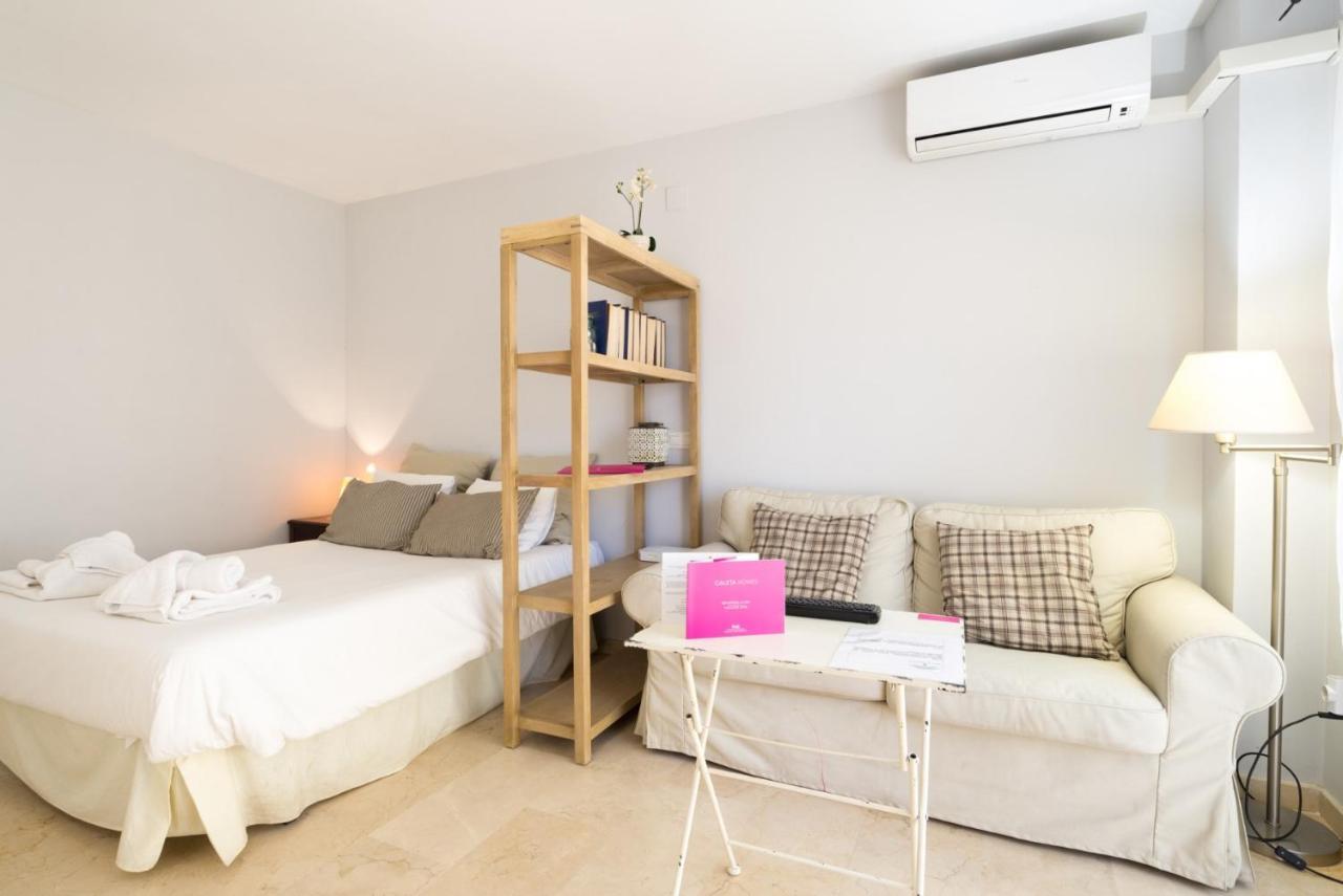 Studio Pedrega Appartamento Málaga Esterno foto